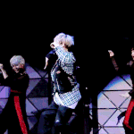 [백현] 첸백시 요코하마콘 백현 <b>gif</b> 2