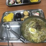 우리 학교 오늘 돈코츠 <b>라멘</b> 나왔용