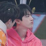 핑크 <b>찰떡</b>인 남돌 모음