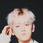 [백현] 백현이 <b>턱밑</b>에 땀 한 방울 ㅠ