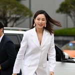 이하늬 하얀수트 짱 멋잇어ㅠㅠㅠㅠ