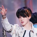 [방탄소년단] 네<b>입어</b> 메인에 뜬 지민이 사진 진짜 리즈다ㅠㅠㅠ