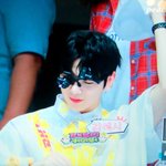 [강다니엘] 180519 강다니엘 안경 <b>모야</b> ㅋㅋㅋ