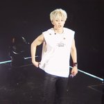 [시우민] <b>직찍</b> 시우민 다리길이 보소