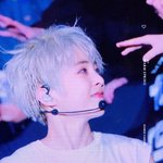 [EXO] 시우민 팬들 쳐다보는 <b>눈빛</b>봐 ㅠㅠ