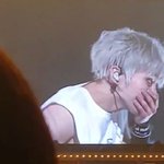 [EXO] 민석이 오늘도 <b>레전</b> 미모 ^0^