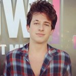 버클리음대출신의 미국 싱어송라이터 찰리푸스