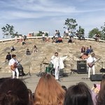 어제자 한강에서 버스킹한 남돌