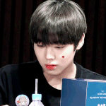 [박지훈] <b>생선</b> 토막내고 옴뇸뇸하는 윙냥이