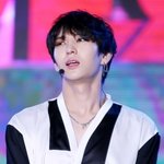 [LEO] 레오 송곳니 <b>뾰족</b>한거 상상하니까 존좋ㅠㅠ