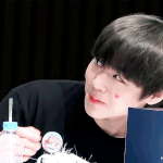 [댓글부탁해] 박지훈 웃는거 봤냐
