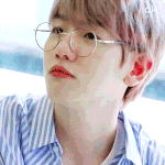 [백현] [4화] 잇몸만개 라면 먹방의 주인공은? 백현 <b>gif</b>