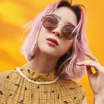 톡톡튀는 모델 아이린 선글라스 스타일링