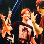 [EXO] '<b>늑대</b>와 미녀' 리허설 중 백현이 세훈에게