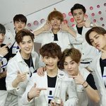 [EXO] 디스<b>이즈</b>엑소
