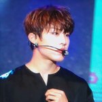 [박우진] 오늘 박우진 <b>착장</b> 미쳤어