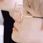 [EXO] 배켠 눈빛 ㅈㄴ <b>아련</b>해