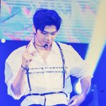 며칠전 강다니엘 비주얼+피지컬 반응 좋은 직찍