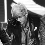 [EXO] 늘 생각하지만 이 날 <b>자켓</b> 없는게 더 예뻤을듯