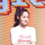 빙글빙글 쇼케이스 <b>설현</b>