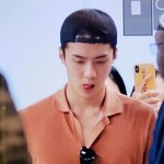 [세훈] 180601 <b>파리</b> <b>출국</b> 프리뷰3