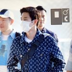 [EXO] <b>드라마</b>를 넘 봐서그런지 준면이 이 사진