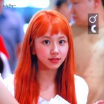 오렌지색 헤어로 파격적으로 변신한 <b>채영</b>