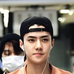 [세훈] 180601 홍콩 <b>입국</b> 프리뷰4