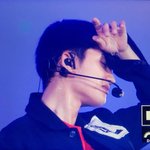[EXO] <b>턱</b>.....<b>선</b>.......