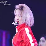 쉽게 다가가지 못할 아우라의 <b>여</b><b>돌</b>