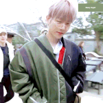 [백현] [11화] 언제 어디서나 특산품 대게 생각 백현 <b>gif</b>...