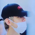 [백현] 180606 <b>김포</b>공항 출국 프리뷰 백현 2