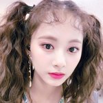 <b>쯔위</b> 처음해보는 헤어스타일