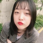 설리 머리 잘랏네?????