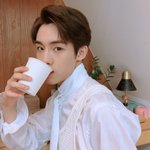[NCT] 데뷔초 <b>윈윈</b>같은..