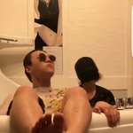 [댓글부탁해] 19)<b>홍원</b>이 목욕하는 짤