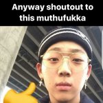 [댓글부탁해] 냄새도 못 맡을 정도로 떨어져 <b>멀리</b>