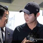 이<b>서원</b>이랑 키스하고 싶은사람 추천ㄱ
