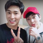 [시우민] 윤호형님이랑 <b>투샷</b> 시우민>.<!!
