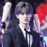 <b>배진영</b>