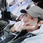 [EXO] 귀여운 찬열이 보고 다들 <b>굿밤</b>