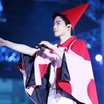 [EXO] 타<b>팬</b>인데 <b>수호</b>님 사진좀 주세요