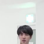 방탄 진이 입은 <b>퓨마</b> 후드티 제품명 아는사람