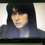 [댓글부탁해] 내 놑북 배경<b>화면</b> 골라주면 개존잘이 번호물어봄