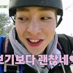 [시우민] 씐난 시우민<b>형아</b>를 바라보는 동생들 ㅋㅋ