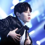 황민현 되게 날티나게생기지않앗냐..