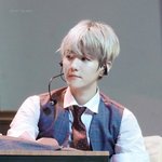 [백현] <b>은발</b> 백현 예쁜 것 같아!