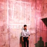 밀라노 <b>프라다쇼</b>에서 서양인에 안꿀리는 한국 연예인