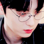 [드루와] 무학여고앞 지에스에서 워너블<b>뱃지</b> 훔쳐간학생분