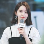 여백 없이 눈 <b>코</b> <b>입</b> 꽉찬 아이돌